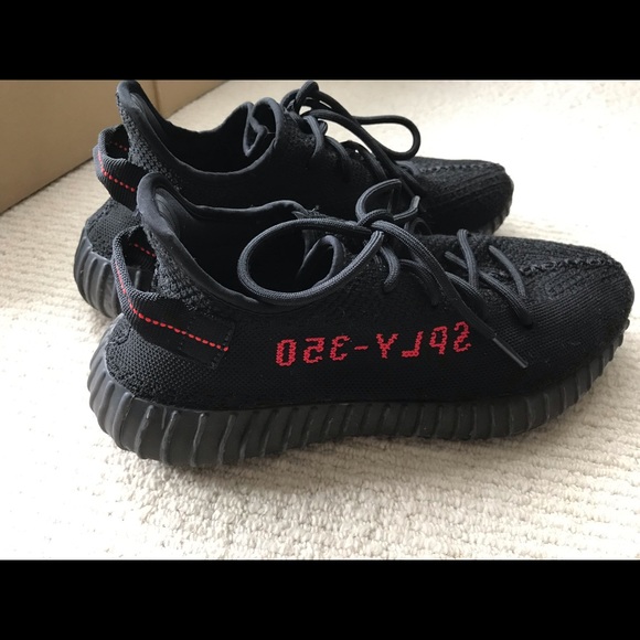 Yeezy boost 350 v2 black/ red 100% Authentic main image 2